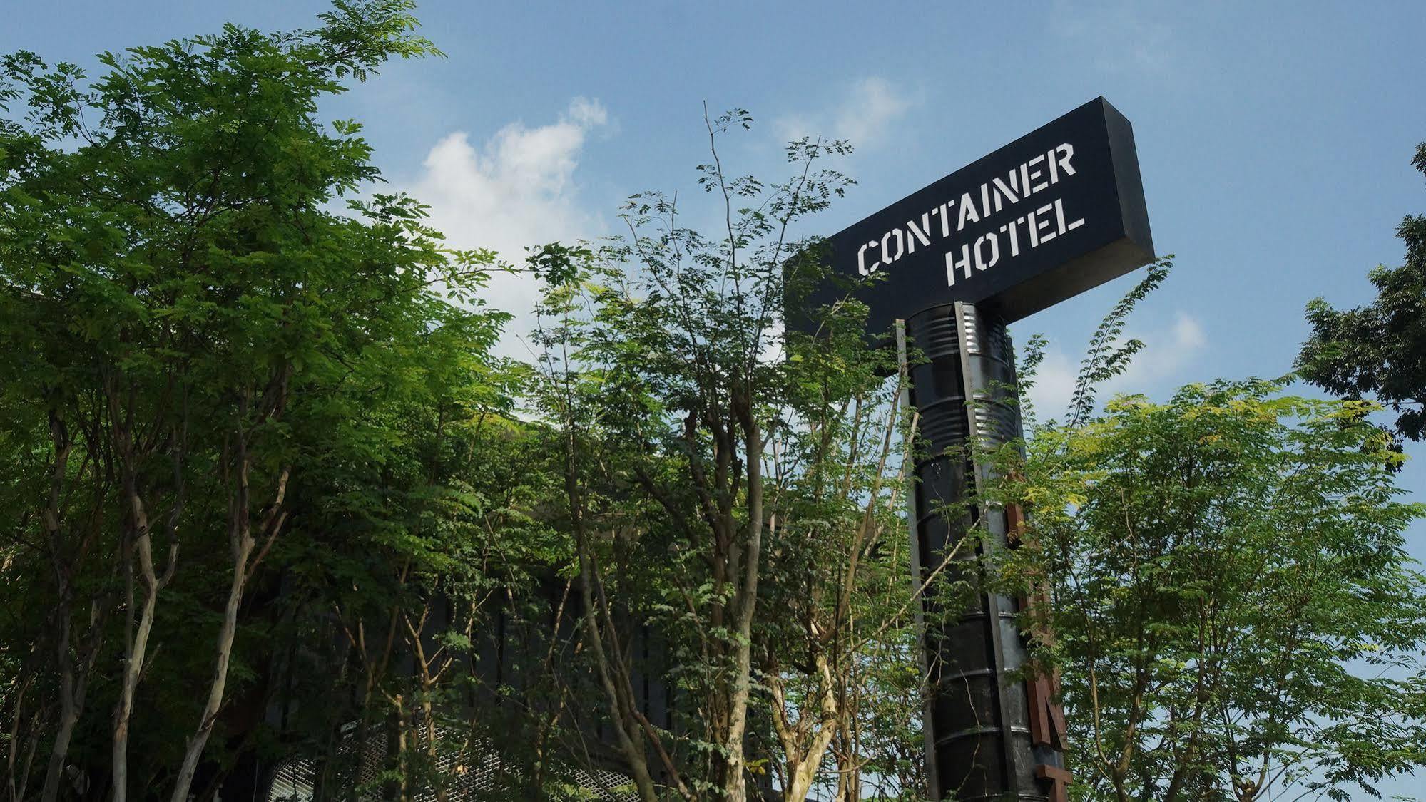 Container Hotel Kuala Lumpur Exterior photo